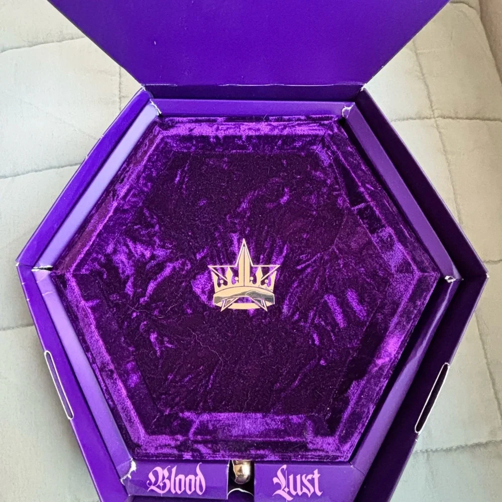 NIB Jeffree Star Blood Lust Artistry Palette eye shadow - Picture 3 of 6